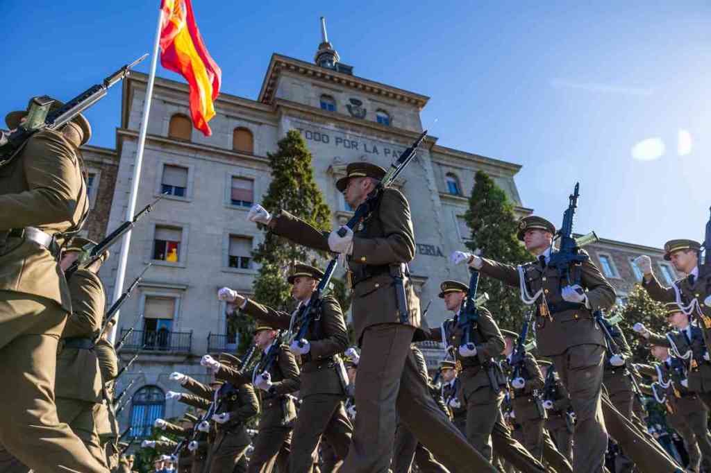 Desfile militar. Academia Militar de Infantería