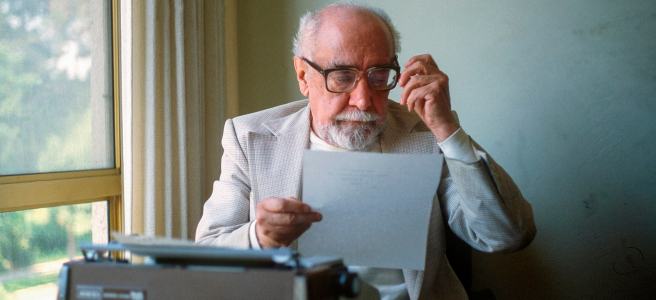 Ramón J. Sender retrato años 80